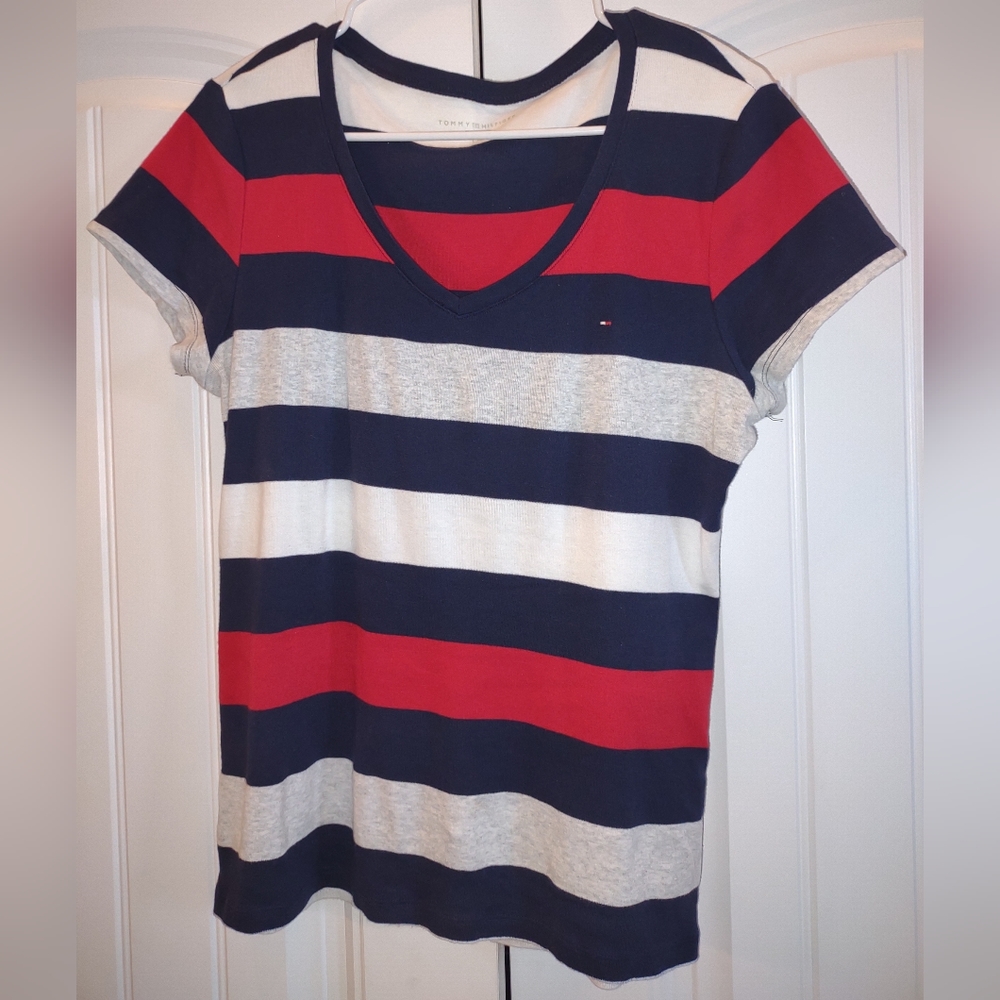 Tommy Hilfiger V neck tee-Large